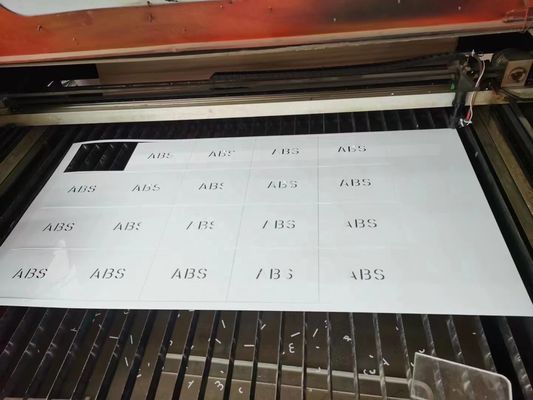 পরিবেশগত উপাদান ISO9001 সার্টিফাইড ABS প্লাস্টিকের শীট কাস্টম বেধ সঙ্গে খোদাই এবং ভ্যাকুয়াম গঠনের জন্য